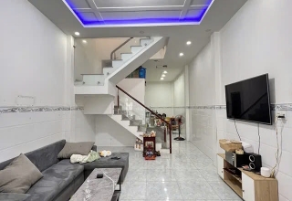 Bán nhà 2 Tầng, hẻm xe hơi, Đường Đình Phong Phú, Thủ Đức